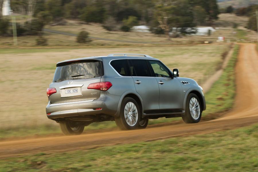  Infiniti QX80 5.6 2015 года  (AU) (фото 23 из 30)